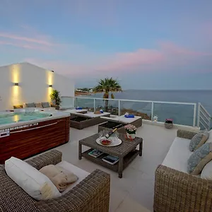 Villa Casa Latino - Oceanfront - Luxury&charming Villa- Jacuzzi At Rooftop, Albufeira